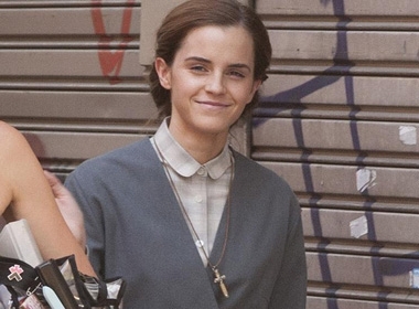  Emma Watson xuất hiện phờ phạc sau khi chia tay bạn trai