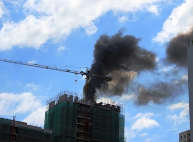 Cháy tầng 25 chưng cư đang xây 