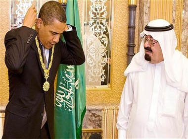 Tổng thống Obama nhận một món quà từ quốc vương Saudi Arabia