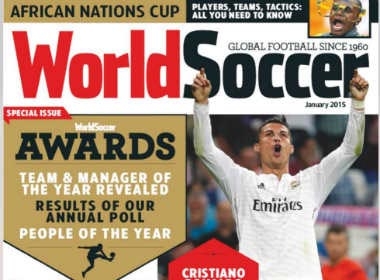 Ronaldo số 1 thế giới, Messi 'hít khói' Neuer