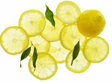 Cắt chanh thế nào để vắt được nhiều nước nhất?