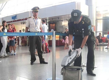Sân bay Đà Nẵng siết an ninh trước tin ông Bá Thanh về nước