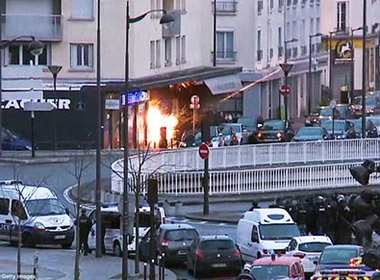 Thêm tình tiết về các vụ tấn công khủng bố ở Pháp