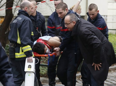 Cảnh sát Pháp nhận diện nghi phạm thứ 5 trong vụ tấn công Paris