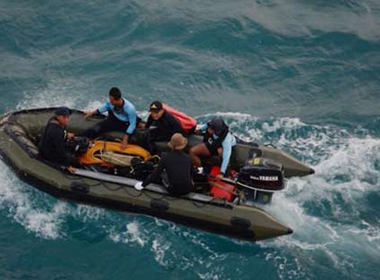 Vụ QZ8501: Tìm thấy 53 thi thể, nhận dạng 45 người