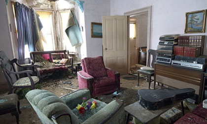 Ngôi nhà, ngôi nhà hoang, ngôi nhà kỳ lạ