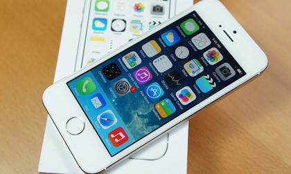 iPhone 5S khan hàng diện rộng dịp đầu năm