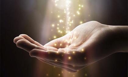 Câu chuyện khó lý giải về những con người giao tiếp với linh hồn