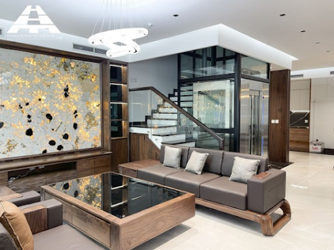 Thang máy, Huy Hoàng Luxury