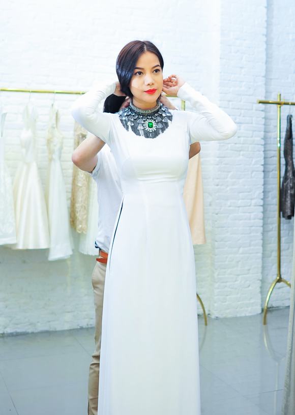 truong-ngoc-anh-ao-dai-cong-tri-4