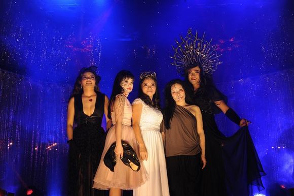 bua-tiec-halloween-cua-sao-5