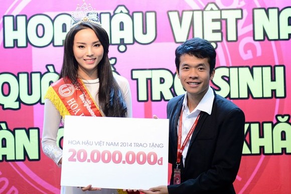 hoa-hau-ky-duyen-ve-tham-truong-4