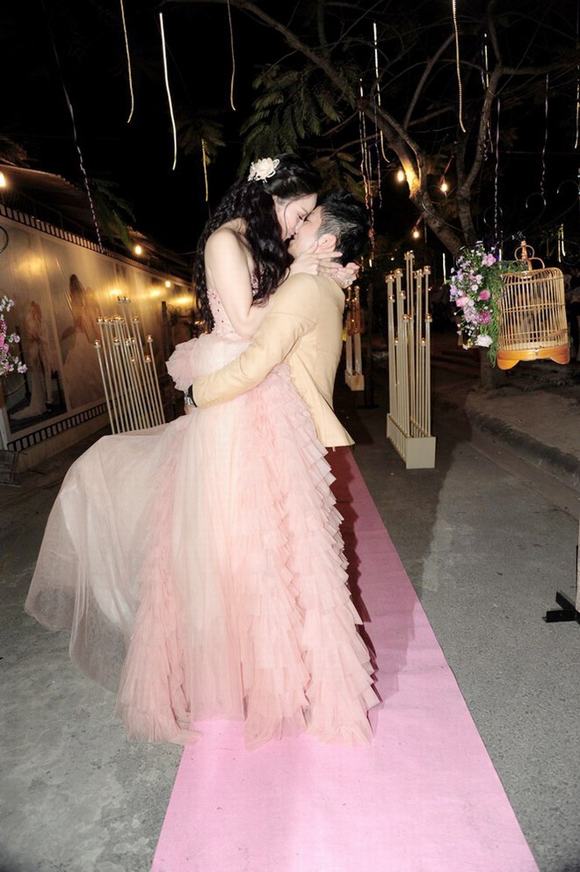 su-co-dam-cuoi-sao-viet9-1419834426