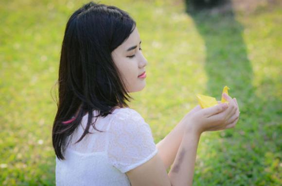 Xúc động với bộ ảnh tình yêu của cô gái bị ung thư