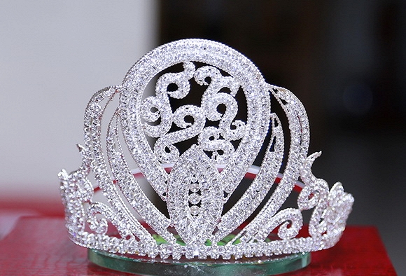 Vương miện Mẫu và Tài năng 1