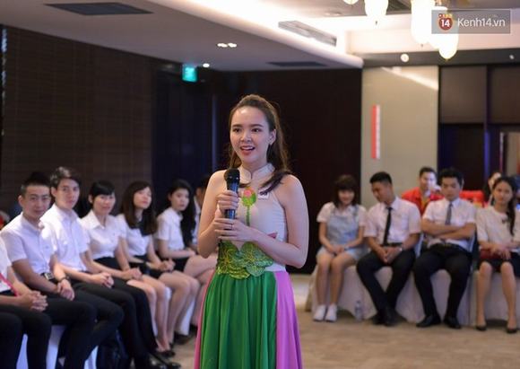 tiếp viên hàng không