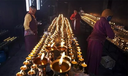 Những tập tục kỳ lạ và độc nhất của cao nguyên Tây Tạng