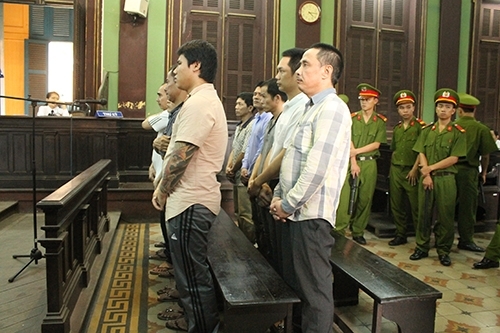 Trùm giang hồ đào hoa sở hữu hàng chục chân dài ...'chết' vì gái đẹp - Ảnh 2