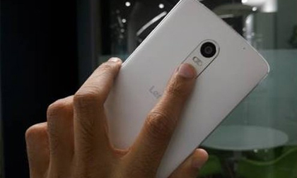 Top smartphone tầm trung có cảm biến vân tay nhạy