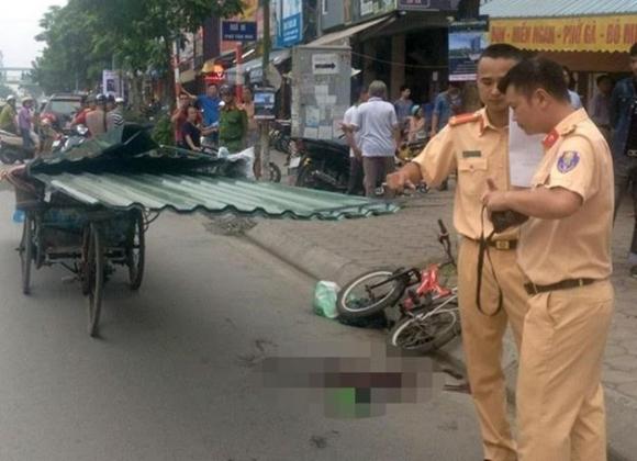 Tai xe xich lo cho ton cua co be trai tu vong bi khoi to hinh anh 1