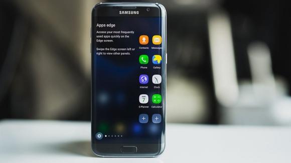 10 dien thoai Android dang cap nhat hien nay hinh anh 1