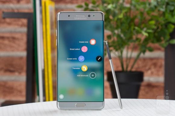 10 dien thoai Android dang cap nhat hien nay hinh anh 2