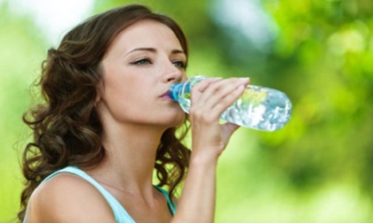 Cảnh báo sức khỏe từ hiện tượng khát nước