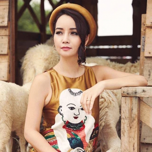 Mai Thu Huyền xinh đẹp hóa thành 'cô Tấm thời nay'