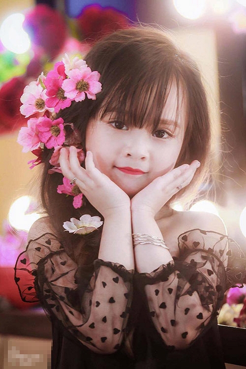 Bé gái Tuyên Quang như thiên thần  14