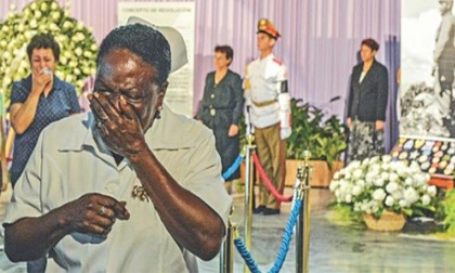 Người Cuba khóc nức nở tiễn biệt lãnh tụ Fidel Castro