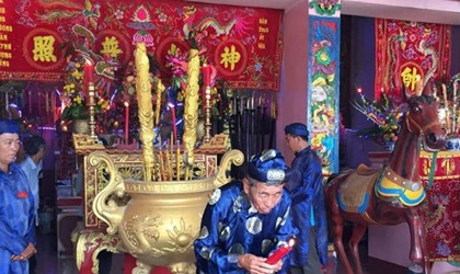 'Choáng' trước kho báu trong ngôi mộ cổ ở Biên Hòa