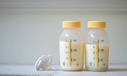 Cách bảo quản sữa mẹ vắt ra được lâu