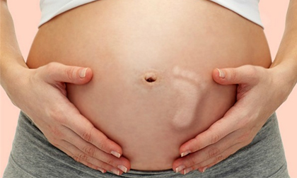 Cách xoay ngôi thai cho mẹ sinh thường