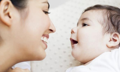 Mẹ chỉ cần làm điều này con sẽ biết nói rất sớm 