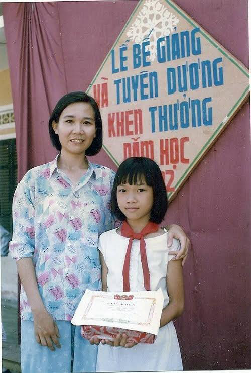 ngo nghinh dang yeu truoc loat hinh anh thoi tho au cua cac sao viet - 8