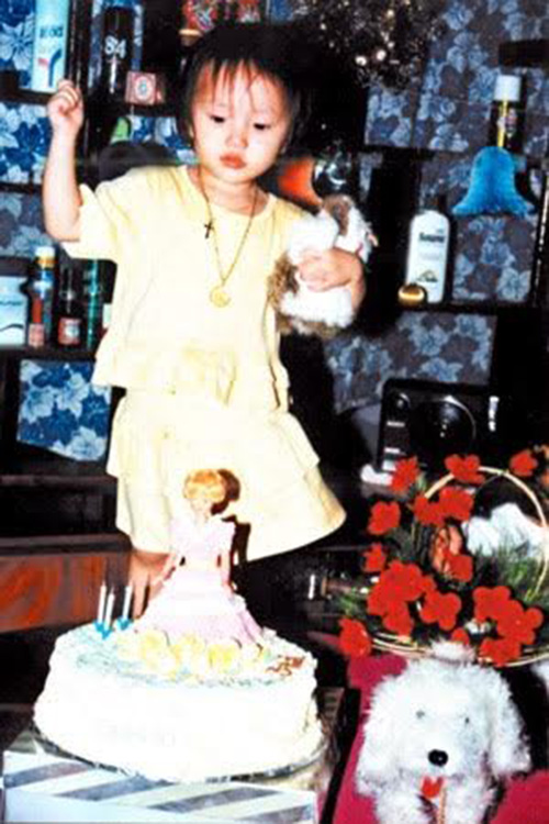 ngo nghinh dang yeu truoc loat hinh anh thoi tho au cua cac sao viet - 9