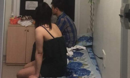 Muôn kiểu biến tướng của massage thời click chuột