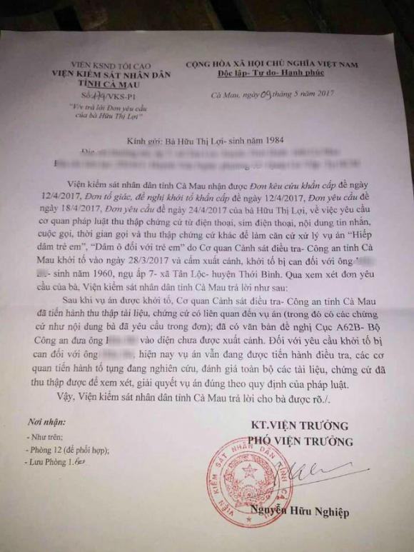 Vụ bé gái 13 tuổi tự tử nghi do bị hàng xóm xâm hại: Đề nghị cấm nghi can xuất cảnh - Ảnh 2. Vụ bé gái 13 tuổi tự tử nghi do bị hàng xóm xâm hại: Đề nghị cấm nghi can xuất cảnh - Ảnh 2.
