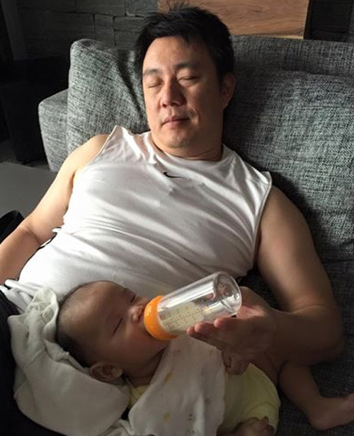 ngo mang thai doi, cu moi lan sieu am, me lai choang vang vi co them mot con - 10