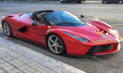 Triệu phú dầu lửa cũng phải khóc thét với giá của chiếc siêu xe Ferrari LaFerrari Aperta này