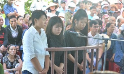15 tháng tù cho kẻ chủ mưu vụ lột quần áo thiếu nữ, quay clip 'truyền hình trực tiếp'