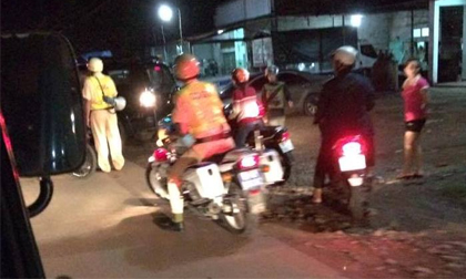 Hàng trăm cảnh sát đang truy bắt nghi phạm dùng súng bắn chết nữ sinh