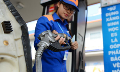 Giá xăng ngày mai sẽ giảm hay tăng tiếp?