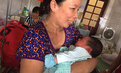 Thông tin mới nhất về sức khỏe bé sơ sinh có cân nặng 'khủng' nhất Việt Nam