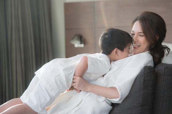 5 hot girl xinh đẹp, nổi tiếng 1 thời nhưng lận đận tình duyên - Ảnh 8. 5 hot girl xinh đẹp, nổi tiếng 1 thời nhưng lận đận tình duyên - Ảnh 8.