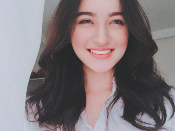 4 hot girl Việt sở hữu nụ cười đẹp tự nhiên không thể rời mắt - Ảnh 14. 4 hot girl Việt sở hữu nụ cười đẹp tự nhiên không thể rời mắt - Ảnh 14.
