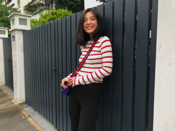4 hot girl Việt sở hữu nụ cười đẹp tự nhiên không thể rời mắt - Ảnh 22. 4 hot girl Việt sở hữu nụ cười đẹp tự nhiên không thể rời mắt - Ảnh 22.
