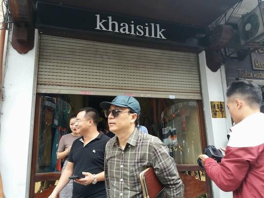 Cửa hàng Khaisilk 113 Hàng Gai nộp thuế khoán 211,2 triệu đồng - 1