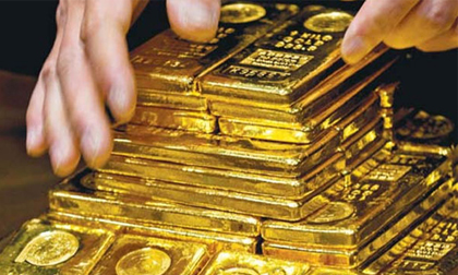 Giá vàng hôm nay 26/11: Khó đoán định, thận trọng túi tiền