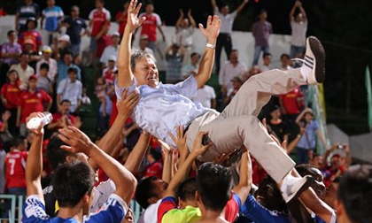 HLV Lê Thụy Hải: Vua kỷ lục V.League và nụ cười khinh bạc